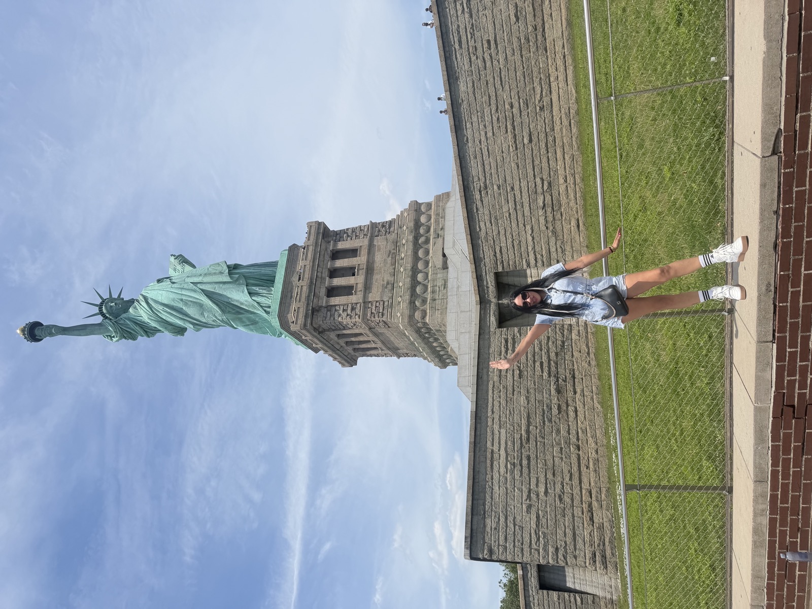 Mi mamá en la Estatua de la Libertad